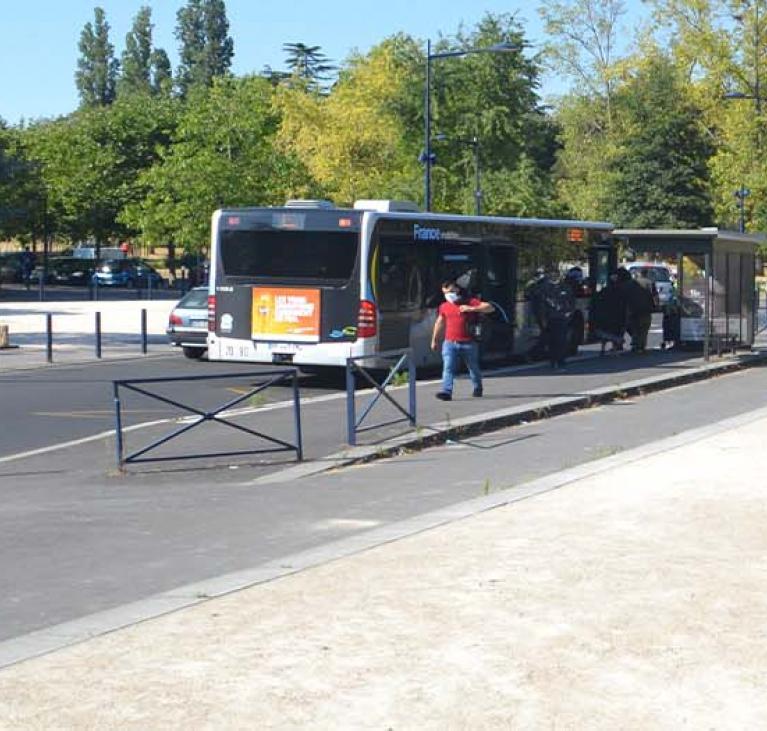 Bus